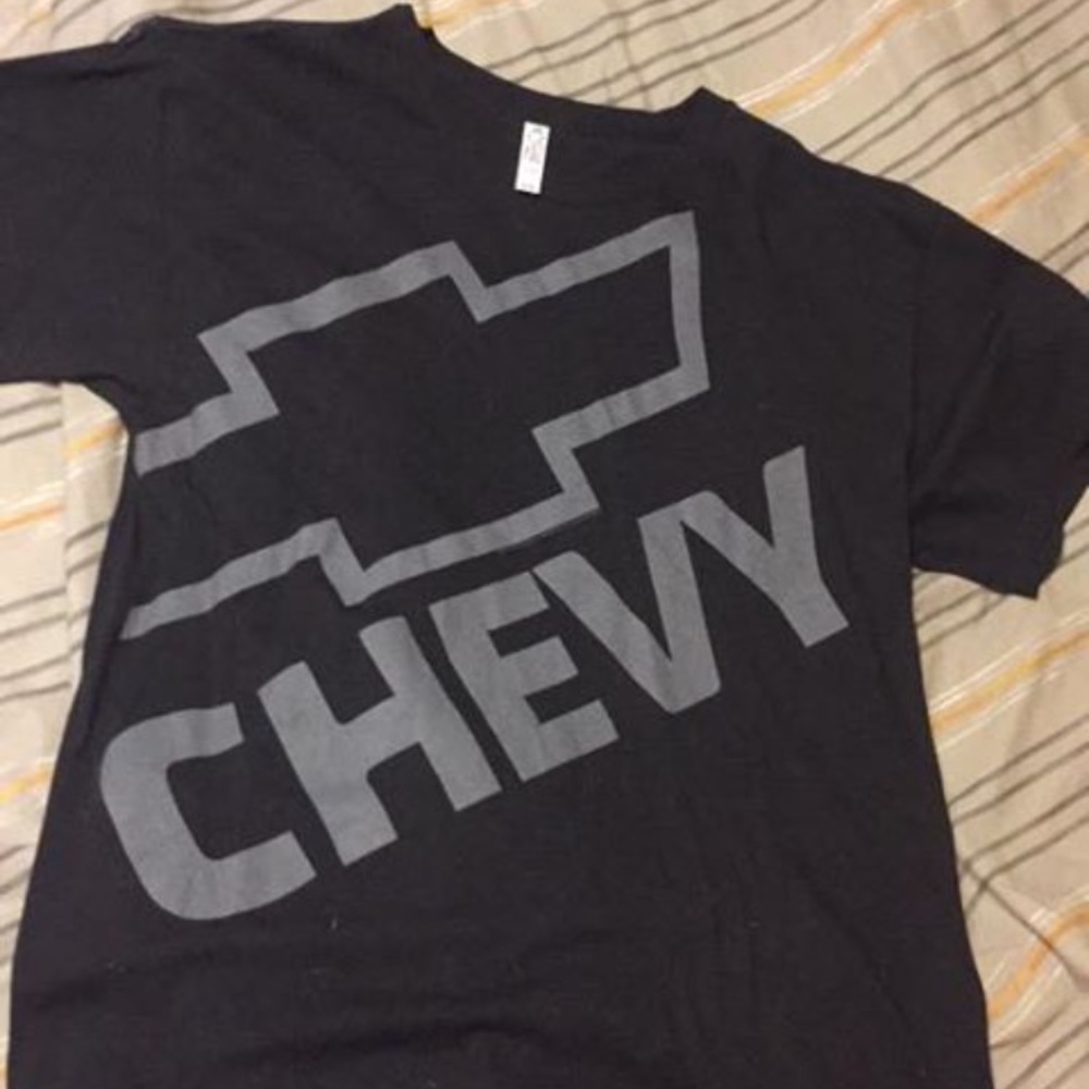 Chevy logo shirt men’s L $5